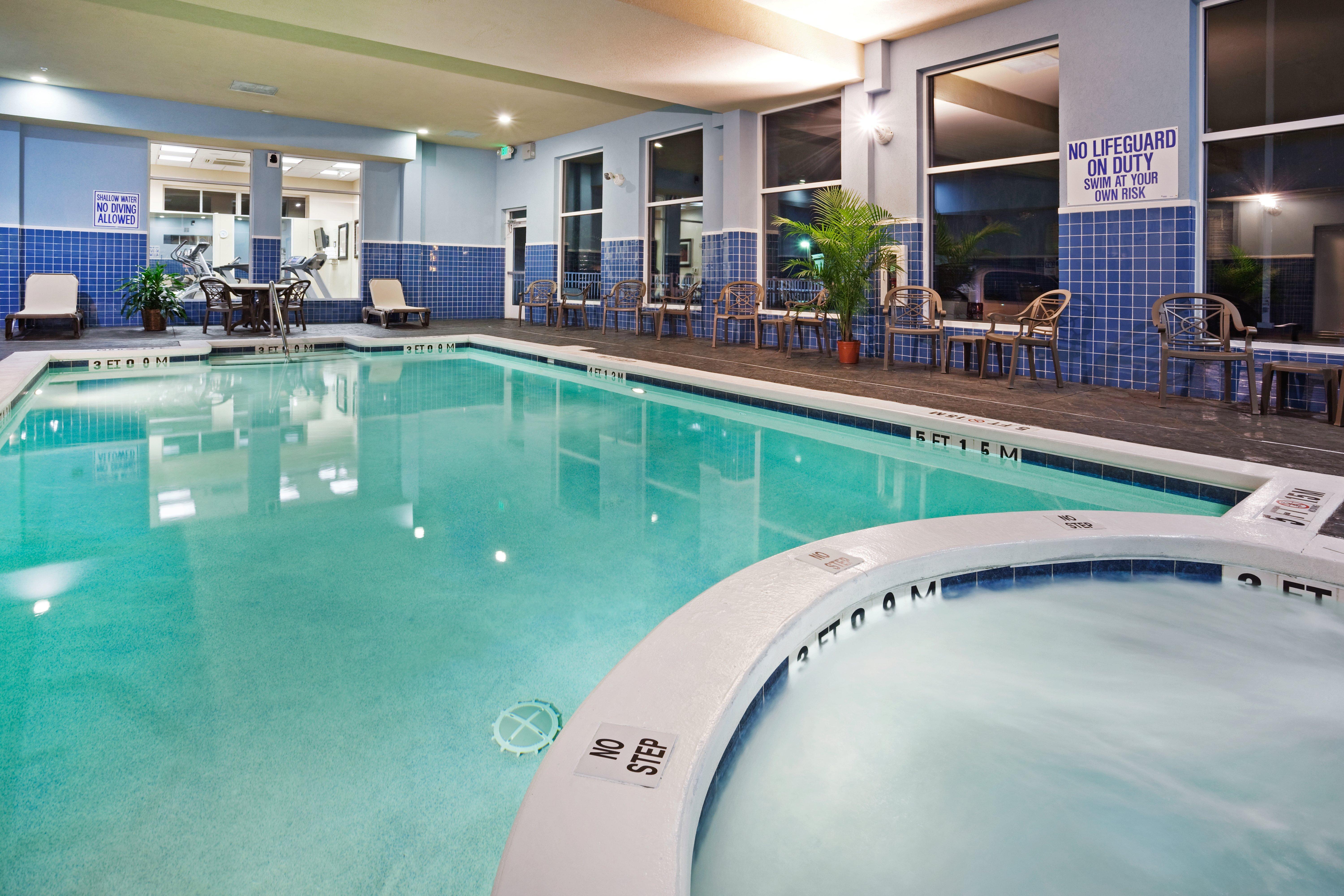 Holiday Inn Hotel & Suites Beaufort At Highway 21 By Ihg Exterior photo