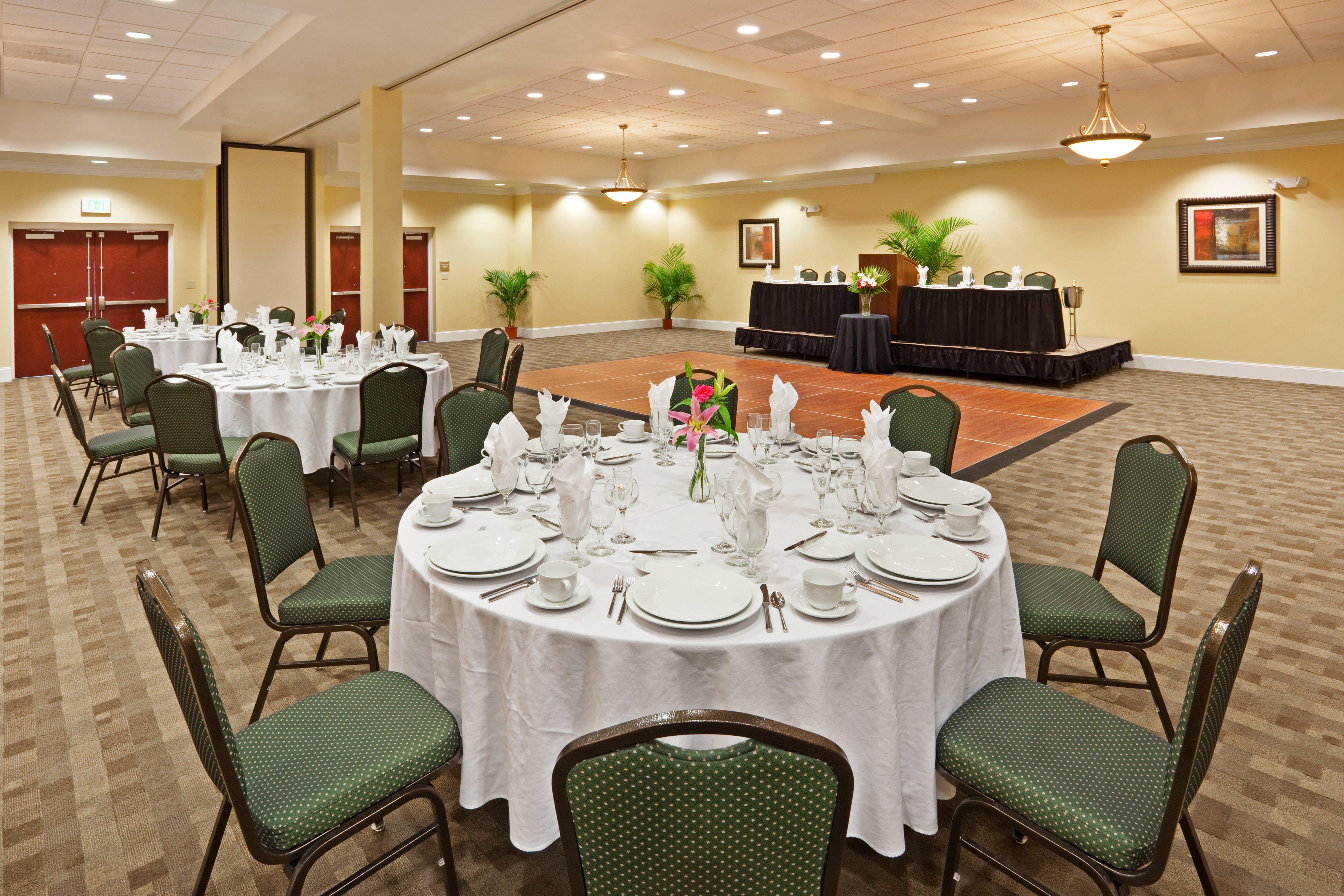 Holiday Inn Hotel & Suites Beaufort At Highway 21 By Ihg Exterior photo